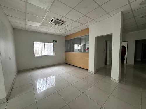 Se Arrienda Local Comercial Centro La Calera