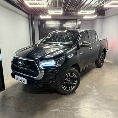 Toyota Hilux Pick-Up 2.8 Cd Srx 204Cv 4X4 At