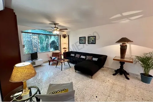 Precio Reducido Casa Con 2 Terrazas En La Azotea Y Un Patio