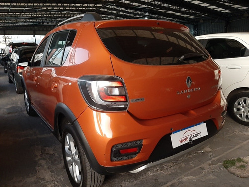 Imagen 3 de 15 de Renault Sandero Stepway 2017 1.6 Privilege 105cv Ab395 Lum