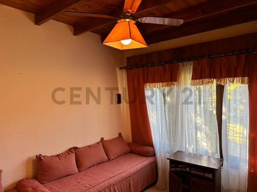 Venta Casa En Valeria Del Mar. Multifamiliar. Pinamar