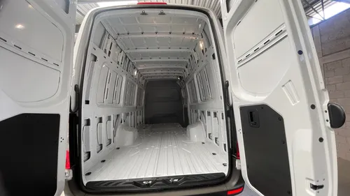 Mercedes-Benz Sprinter Cargo Van 517 X-Larga