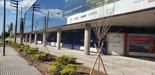 Urbana Las Lomas Oficina En Alquiler De 178 M2 En San Isidro