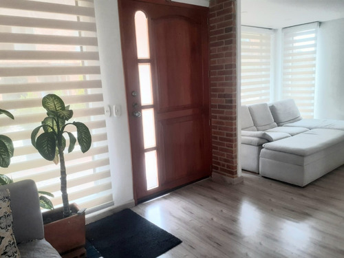 Imagen 13 de 16 de Casa Cajica 3 Pisos 154m2 4 Años 2 Paque 3 Cuar 4 Baños