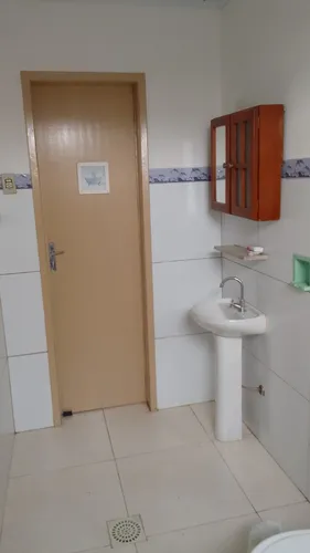 Casa Mobiliada 3 Qtos 2 Banheiros No Bairro Navegantes
