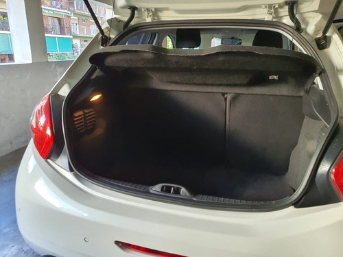 Peugeot 208 Allure Triptonic