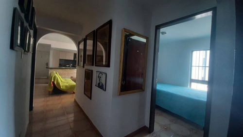 Imagen 5 de 13 de 141284 Cómodo Y Amplio Apartamento En Venta En Las Quintas Naguanagua - Carmen María González 0412.4359728