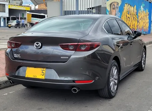 Mazda 3 2.0 Prime
