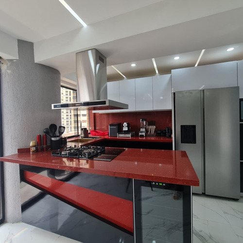 Lorena Inojosa Vende Apartemento En Valle Blanco. Valencia.