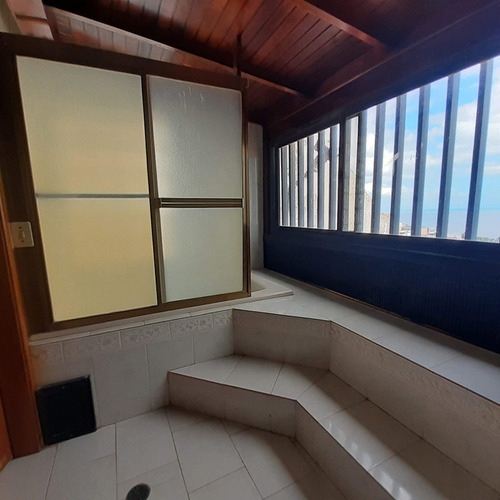 Imagen 8 de 12 de Venta Apartamento Edificio Isla Blanca