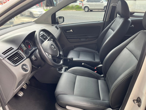 Volkswagen Fox 1.6 16v Msi Highline Total Flex 5p