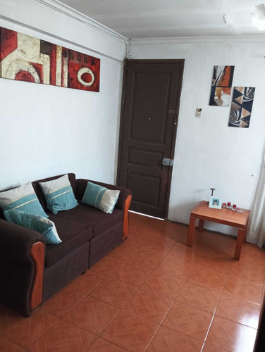 Se Vende Casa De 178m2 De Terreno En Recoleta (106063)