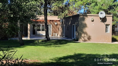 Imagen 19 de 19 de Venta - Costa Esmeralda - Muy Buena Casa En Barrio Residencial 1