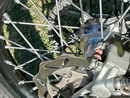 Imagen 4 de 8 de Husqvarna Fe 250 2017 (rodada Dic 2019 Comprobable)