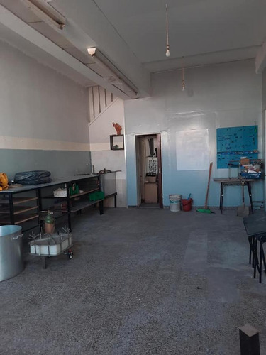 Local - Lanús Este