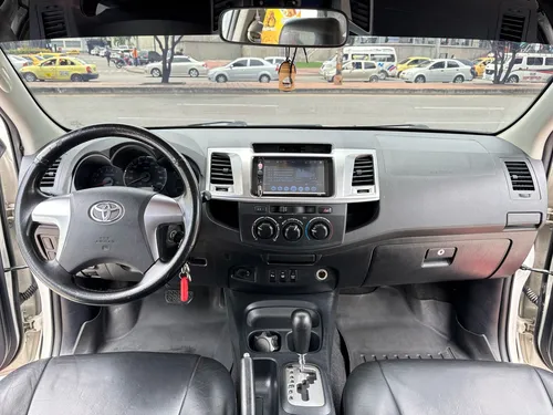 Toyota Fortuner Sr5 2.7 4x2 At