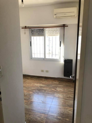 Imagen 8 de 10 de Excelente Departamento De 3 Ambientes En Venta - Castelar Norte