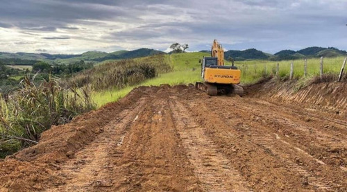 Imagem 7 de 11 de 6- Lotes Na Região De Mogi Totalmente Plaino