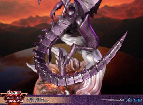 First 4 Figures Yu Gi Oh - Red Eyes Black Dragon - Purple