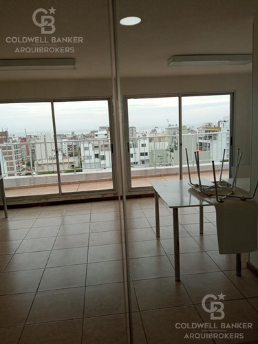 Apartamento Monoambiente Con Patio En Alquiler Punta Carretas
