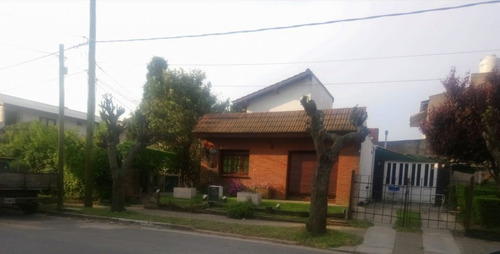 Imagen 2 de 30 de Casa En Venta Con Local Zona Barrio San Jose Con Gas Natural