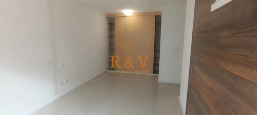 Apartamento En Torres Barcelona