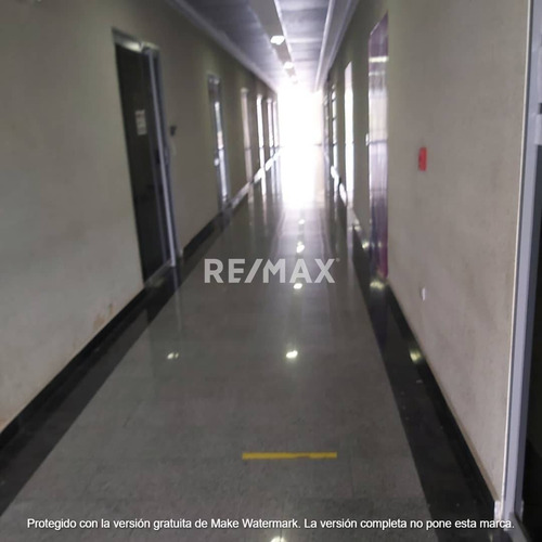 Imagen 2 de 12 de Oficina En Alquiler En El Wtc Hesperia Cód 156181 Lucrecia Escorcha