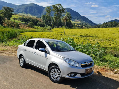 Imagem 4 de 12 de Fiat Grand Siena 2013 1.4 Attractive Flex 4p