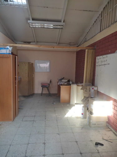 Excelente Recinto Para Uso Educacional O Comercial .