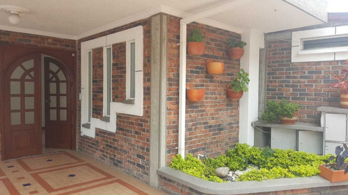 Imagen 13 de 24 de Se Vende Casa En La Av. 19, Norte De Armenia