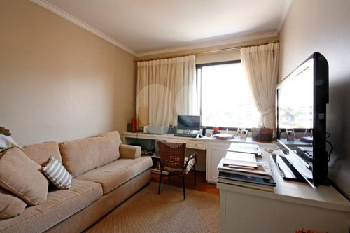 Imagem 14 de 17 de Apartamento Reformado Na Região Mais Tranquila Da Vila Madalena - Reo87955