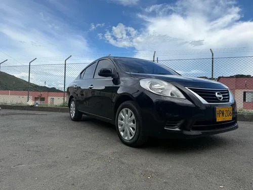 Nissan Versa 1.6 Advance