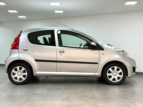 Peugeot 107 1.0 Full
