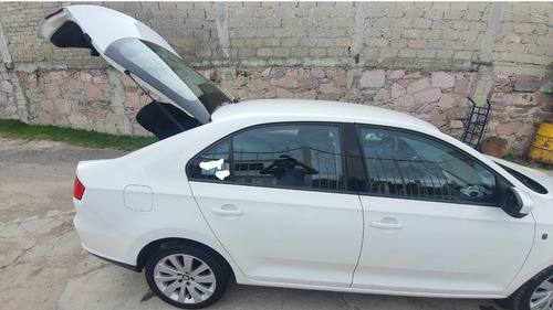 Imagen 7 de 7 de Seat Toledo 2015 1.2 Style Mt