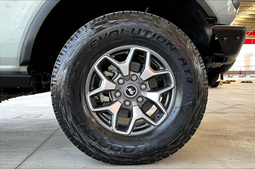 Ford Bronco 5p Badlands L4/2.3/T Aut