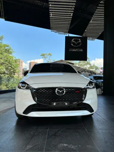 Mazda 2 Grand Touring Lx Carbon 2.0 Modelo 2026