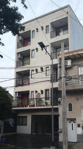 Imagen 2 de 9 de Dpto 2 Ambientes Con Cochera