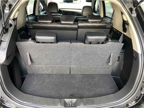 Imagem 11 de 12 de Mitsubishi Outlander 3.0 Gt 4x4 V6 24v Gasolina 4p Automátic