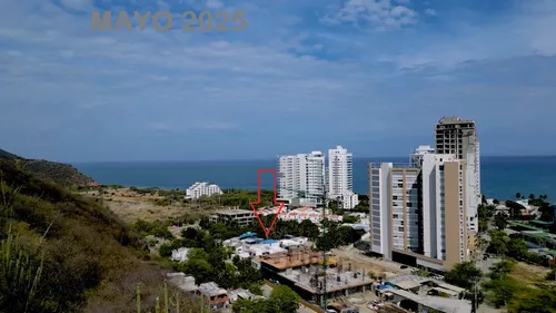 Lote A Dos Cuadras De La Playa Salguero En Una Zona De Gran Desarrollo Inmobiliario