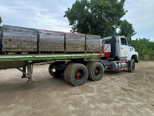 Vendo Tractomula Ford 9000 Con Trailer