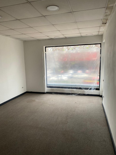 Arriendo Amplio Local En Av. Libertad , Viña Del Mar