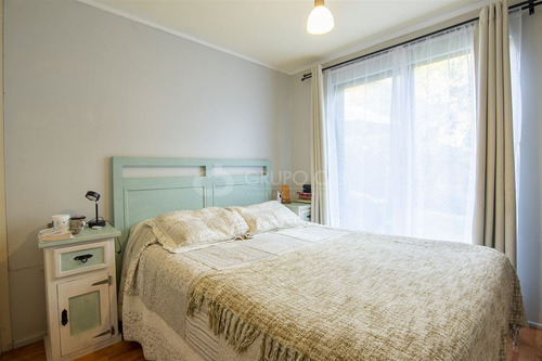 Casa En Venta De 3 Dorm. Avda. Las Perdices, Puente Alto