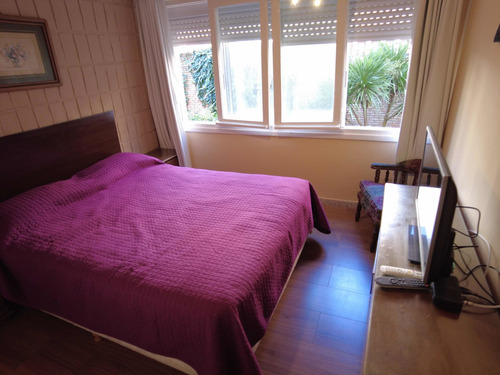 Apartamento 1 Dormitorio Y Medio A Paso P. Emir Usd 92.000