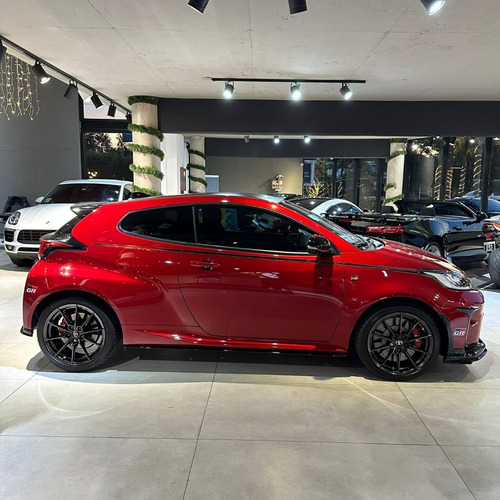 Imagen 8 de 16 de Toyota Yaris Gr Four