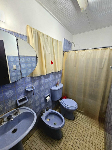 Venta Casa 2 Dorm+comercio Gral Rojo Ap. Credito