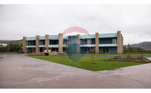 Exclusiva Casa En Chicureo 6d+3b 12 Estac+bodega