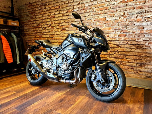 Imagen 2 de 15 de Yamaha Mt 10 C/accesorios Y Akrapovic Permuto !! Bamp Group