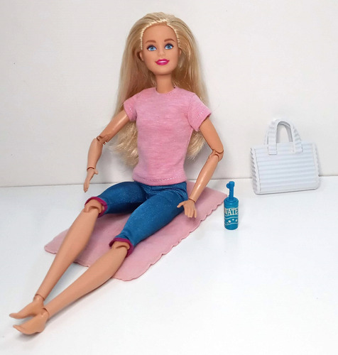 Barbie Made To Move Yoga 2013 Con Accesorios