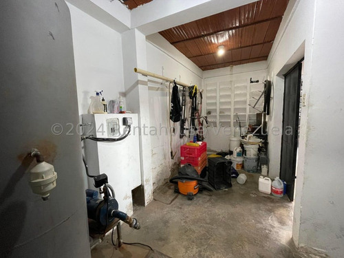 Alquiler Fabulosa Casa Con Gran Potencial Comercial,ubicada Al Centro De Barquisimeto Gabriela C