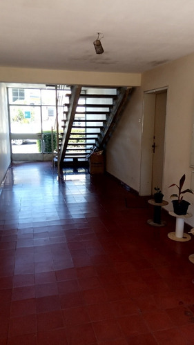 Apartamento De 2 Cuartos En Complejo Plaza Carreta. 